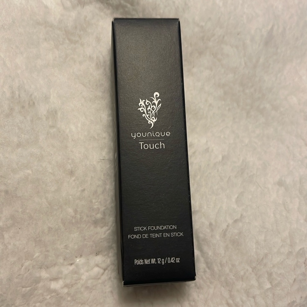 Younique Stick Foundation in Taffeta
